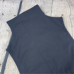 Athleta Tank Top Women's XS Black Textured Ribbed‎ Turtleneck Sleeveless
